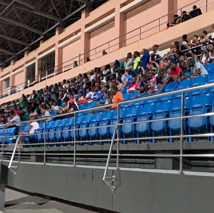     NYPD’s Soccer team & RGPF fans @ the last game